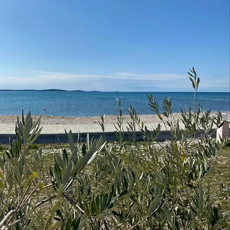 Apartamento Mali Raj *